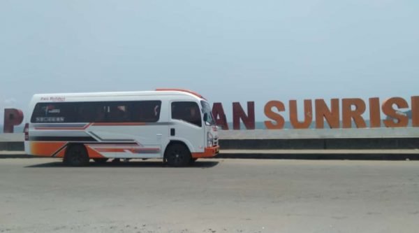 Sewa Bus Pariwisata Almeeratour - Gambar 2